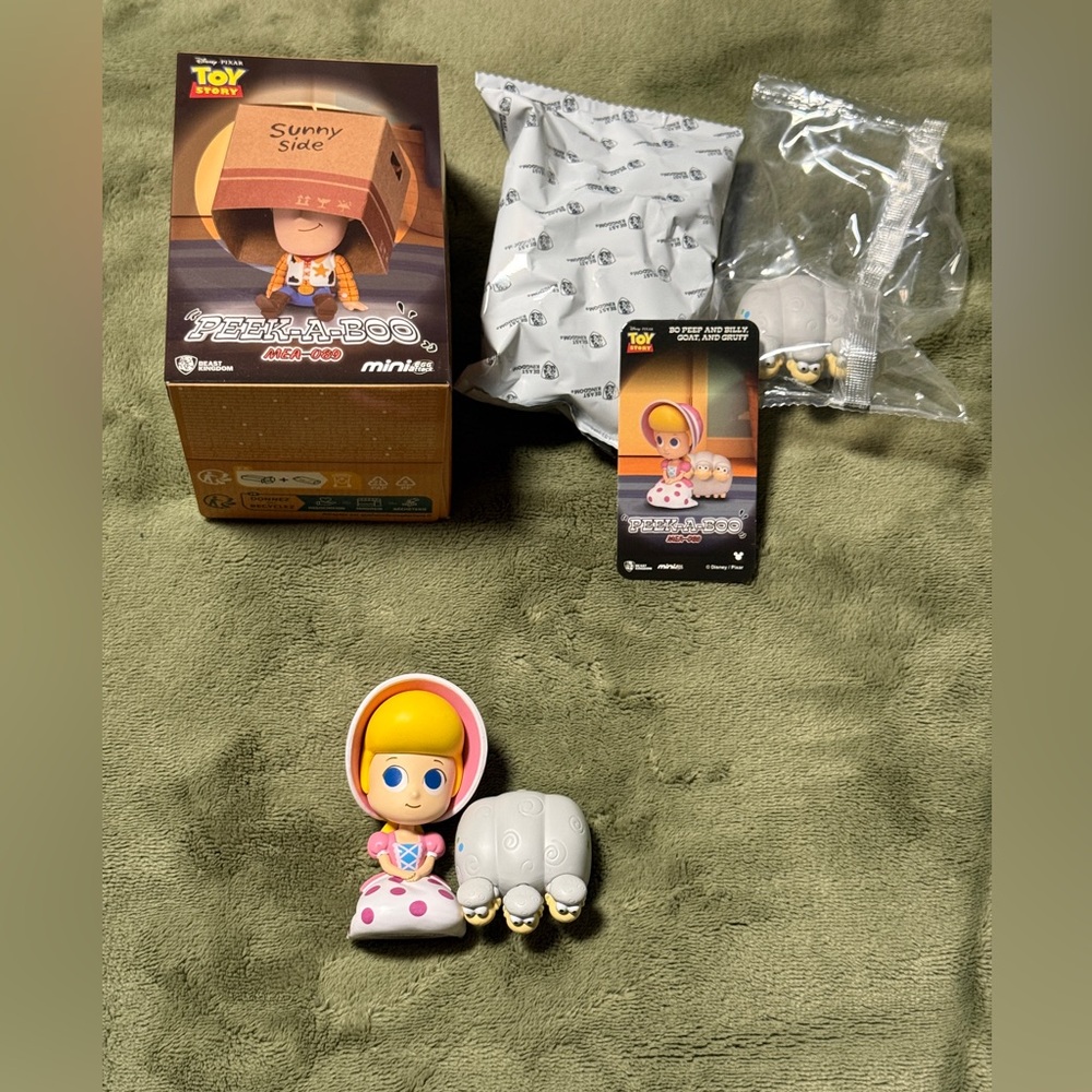 Toy Story Bo Peep Mini Figure “Peek-a-Boo” Mystery Box PLEASE READ DESCRIPTION